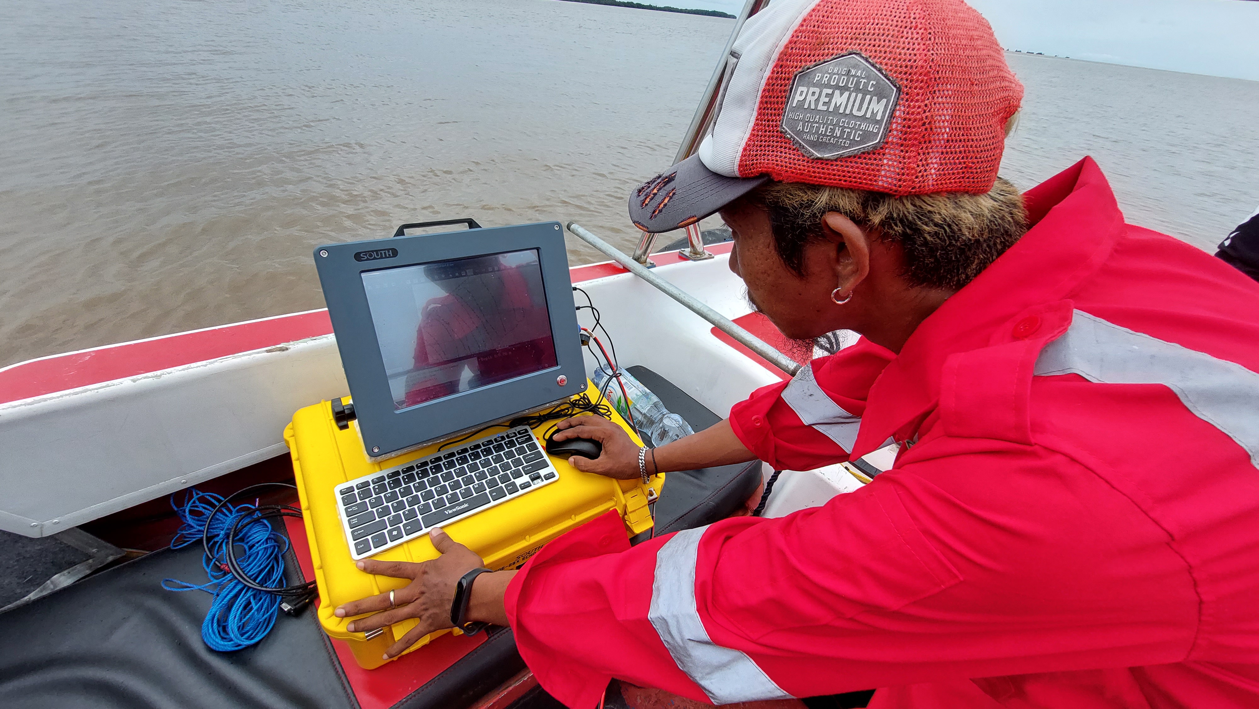 surveyor batimetri menggunakan echosounder