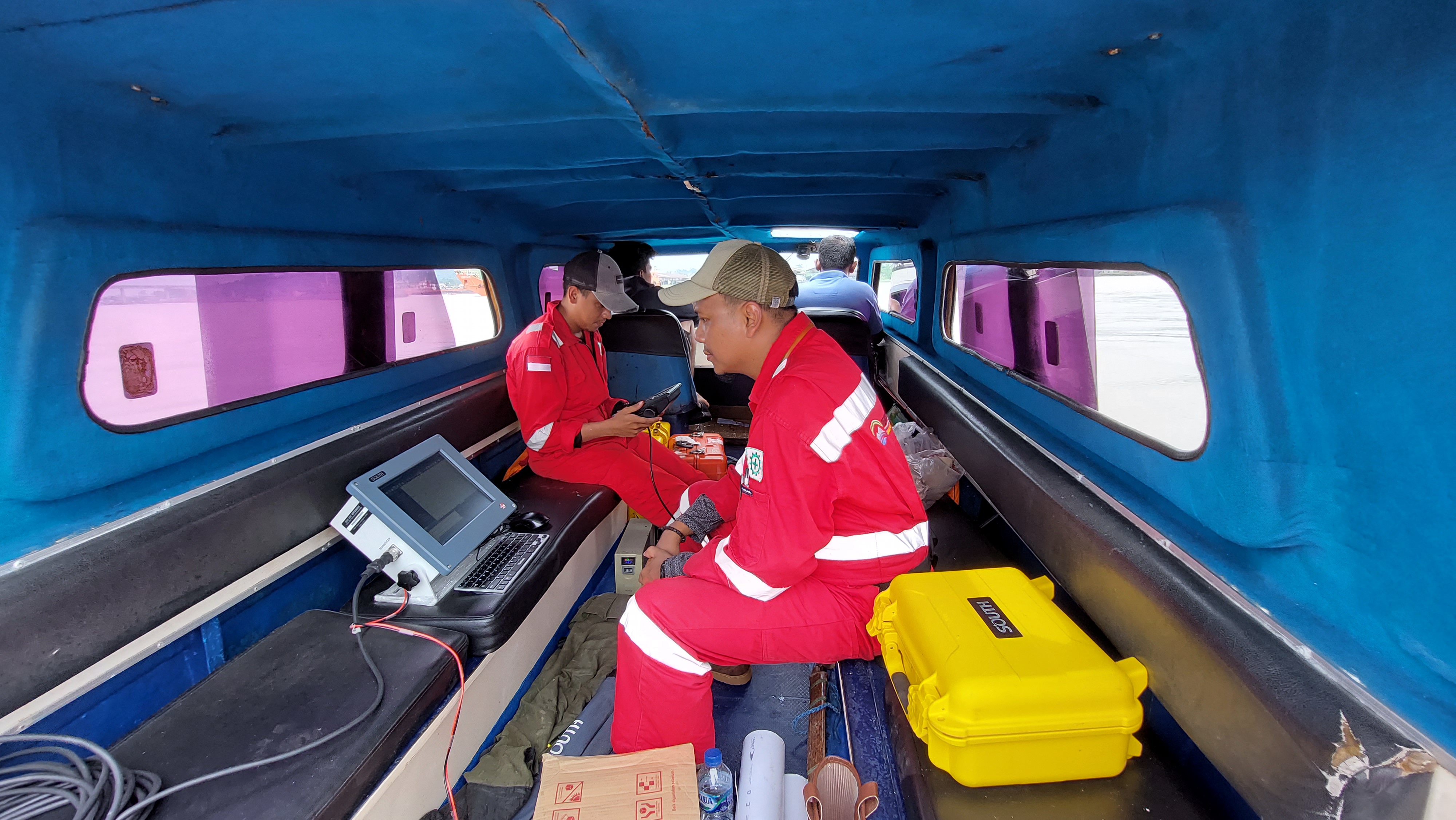 surveyor batimetri menggunakan echosounder